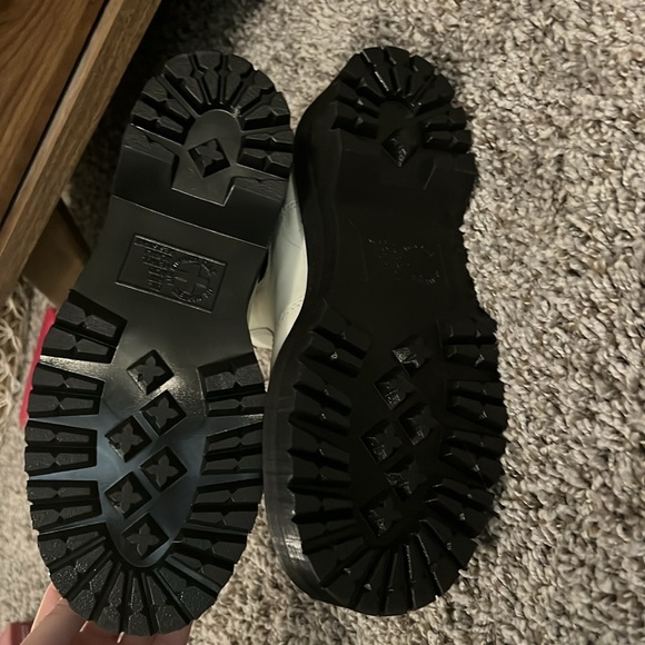 Dr. Martens 2976 Platform Quad - Picture 6 of 7